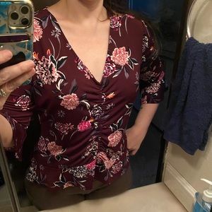 Candie’s Floral 3/4 Sleeve Top Size Large